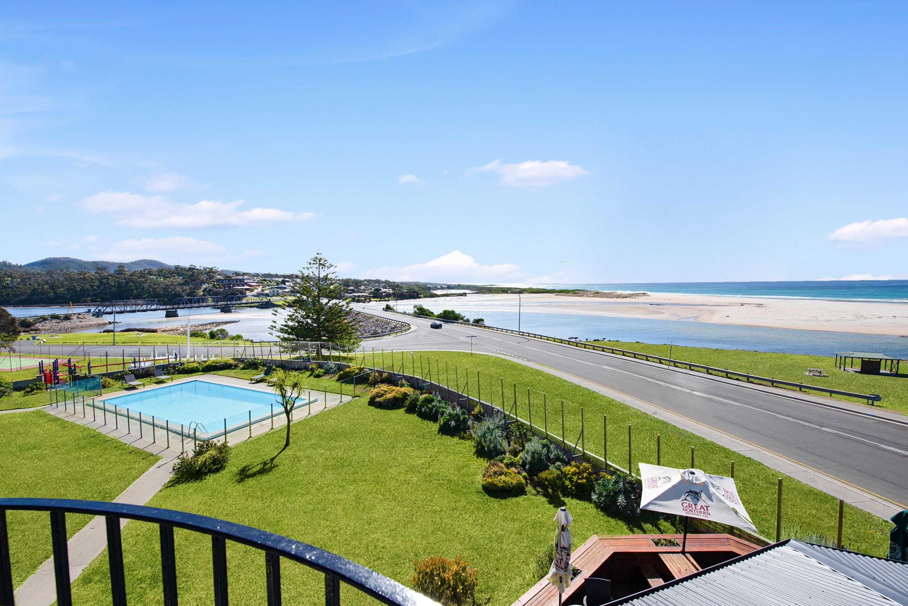 Scamander Beach Resort Экстерьер фото