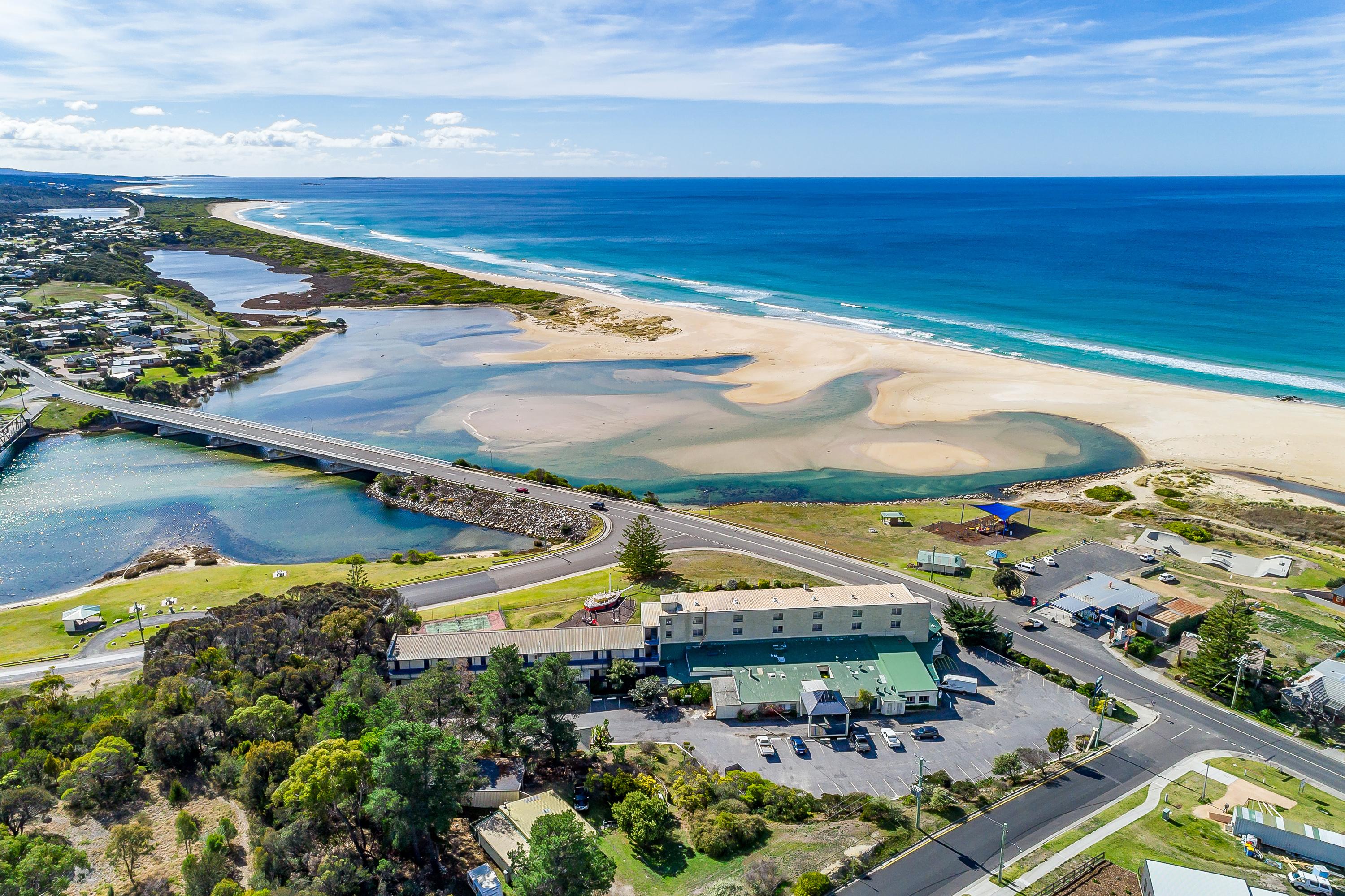 Scamander Beach Resort Экстерьер фото